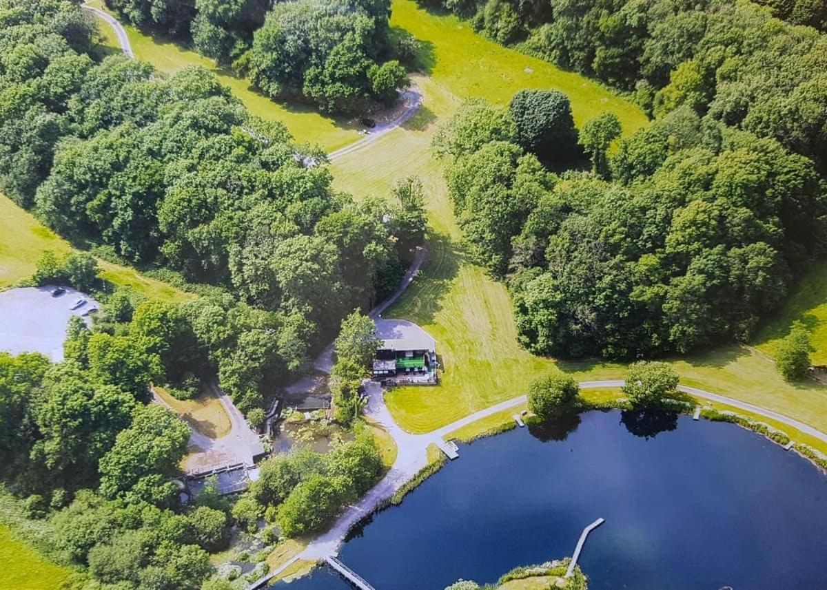 Garnffrwd Park Ξενοδοχείο Llanddarog Εξωτερικό φωτογραφία